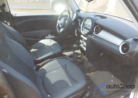 2010 Mini Cooper from USA, damaged, VIN WMWML3C56ATX38237